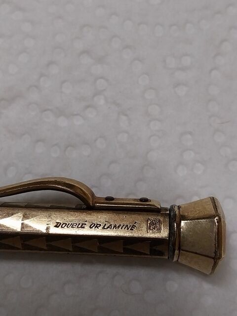 Porte mine ancien 15 Vallon-en-Sully (03)