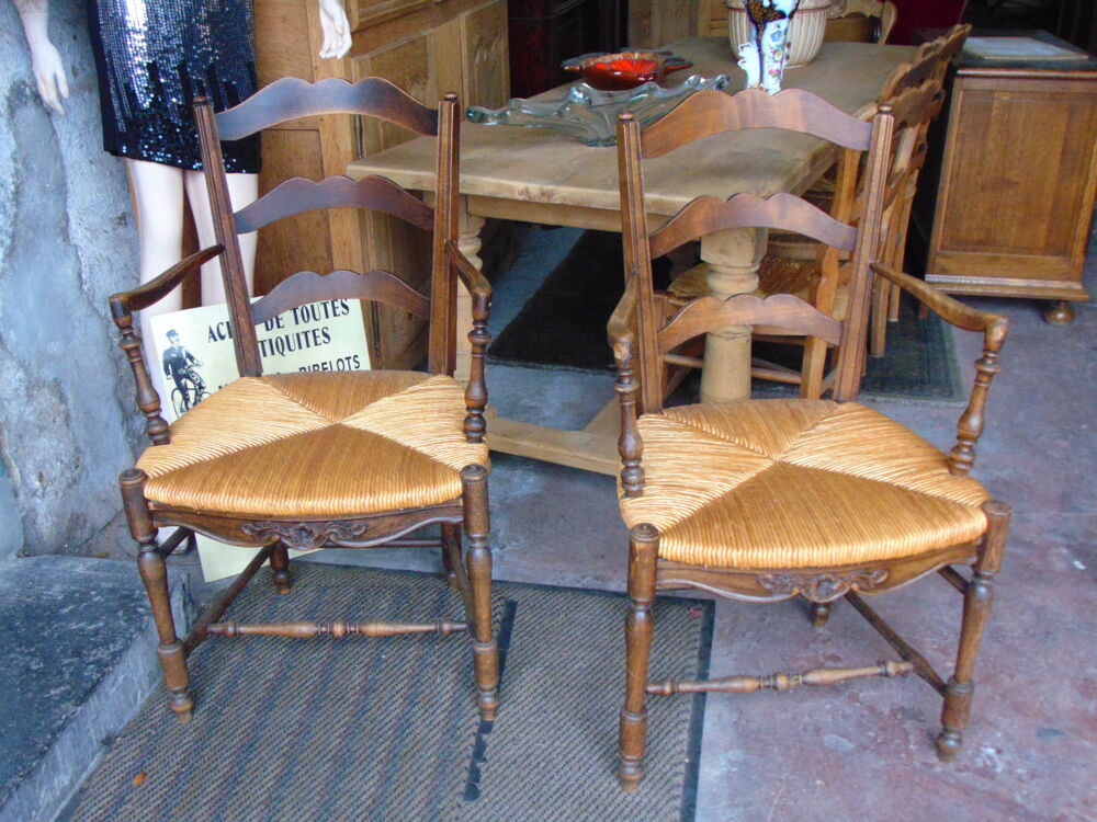 paire de fauteuils rustiques Meubles