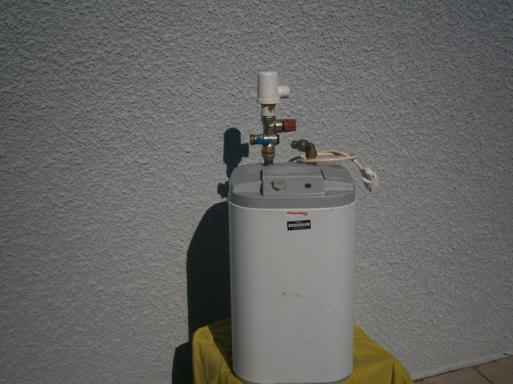 CHAUFFEAU SOUS EVIER 15 LITRES Bricolage