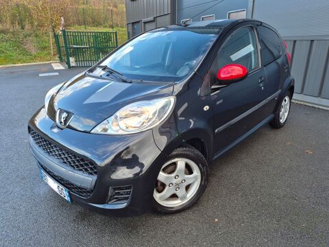 Peugeot 107 1.0e 12V 68ch BLUE LION Sportium