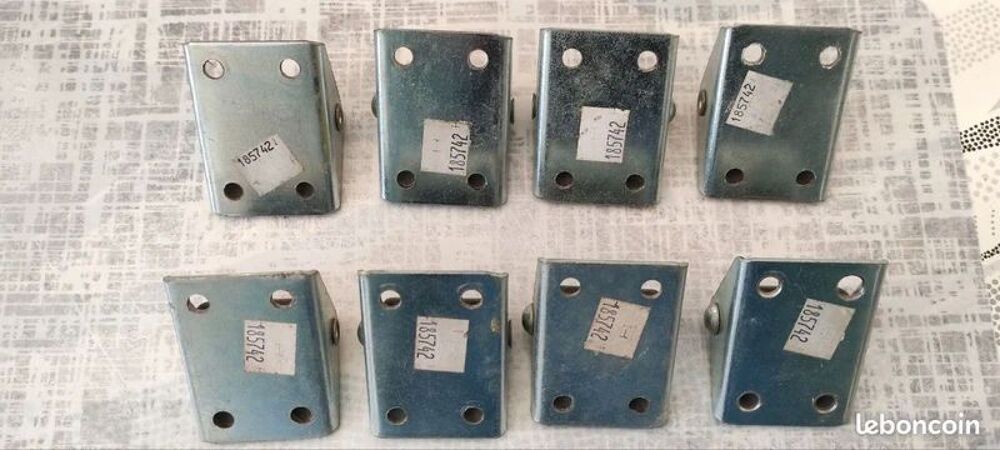 Lot de 8 roulettes fixes &agrave; platine Bricolage