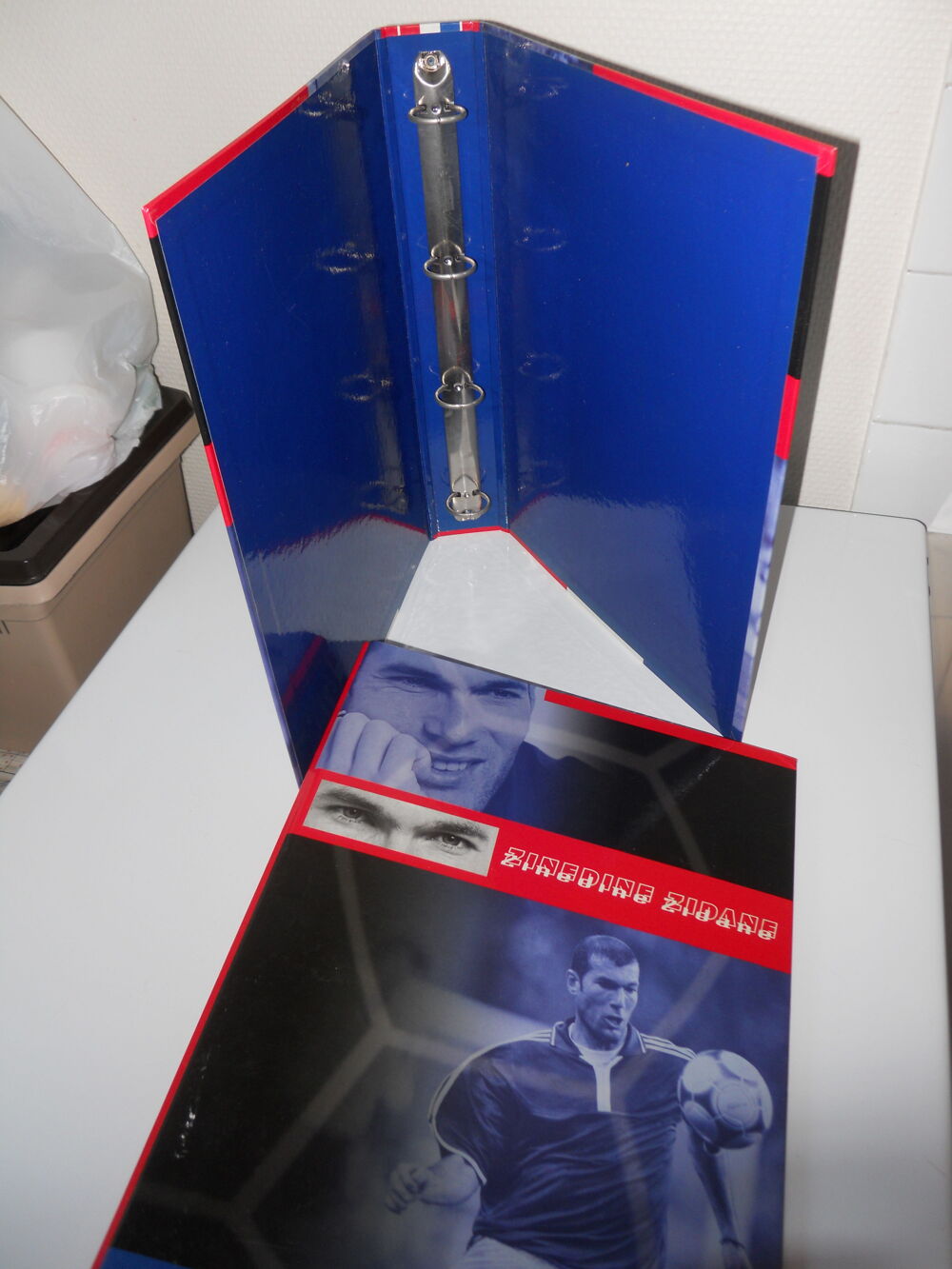 2 classeurs ZINEDINE ZIDANE neufs Jeux / jouets