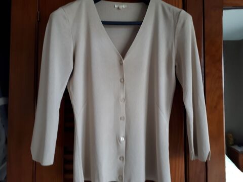 Gilet / Pull cr�me Yuka taille S  - 38 10 Villemomble (93)