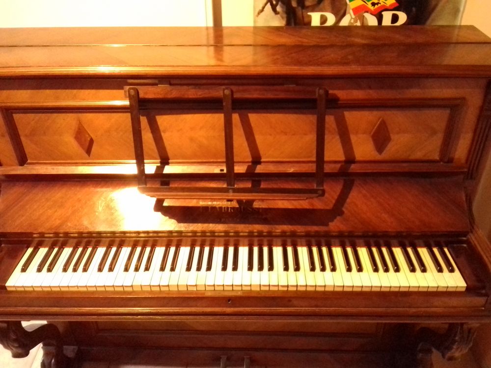 Piano droit Labrousse Instruments de musique