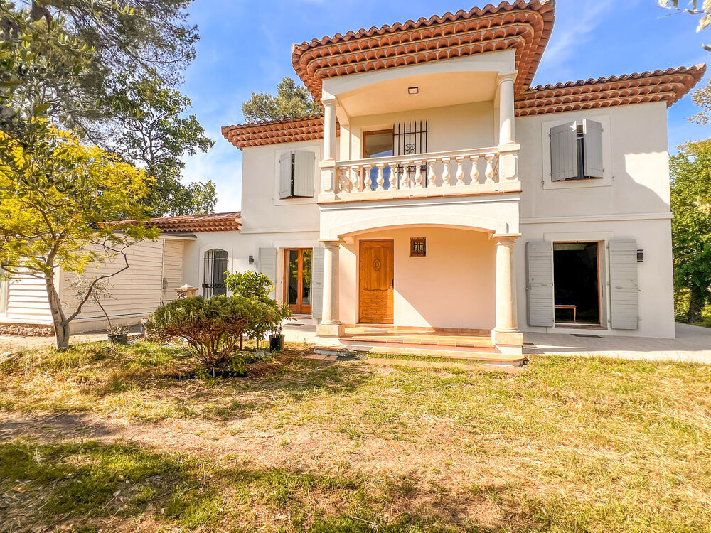 Vente Maison Villa de164 m² + T2 indépendant 35 m² + Terrain plat 1687 m² Roquefort-les-pins