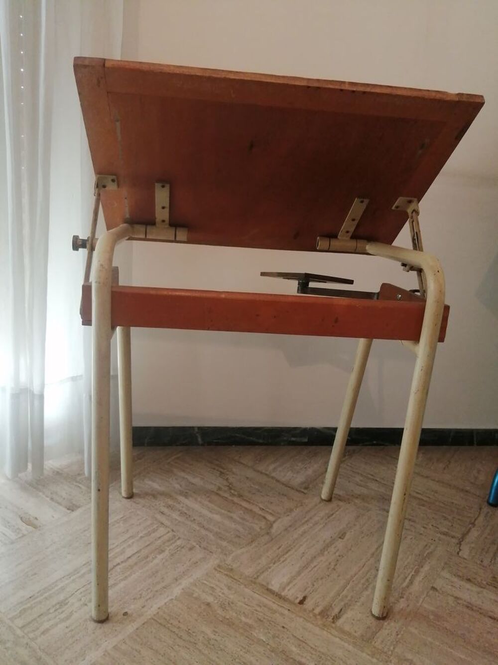 table &agrave; dessin Meubles