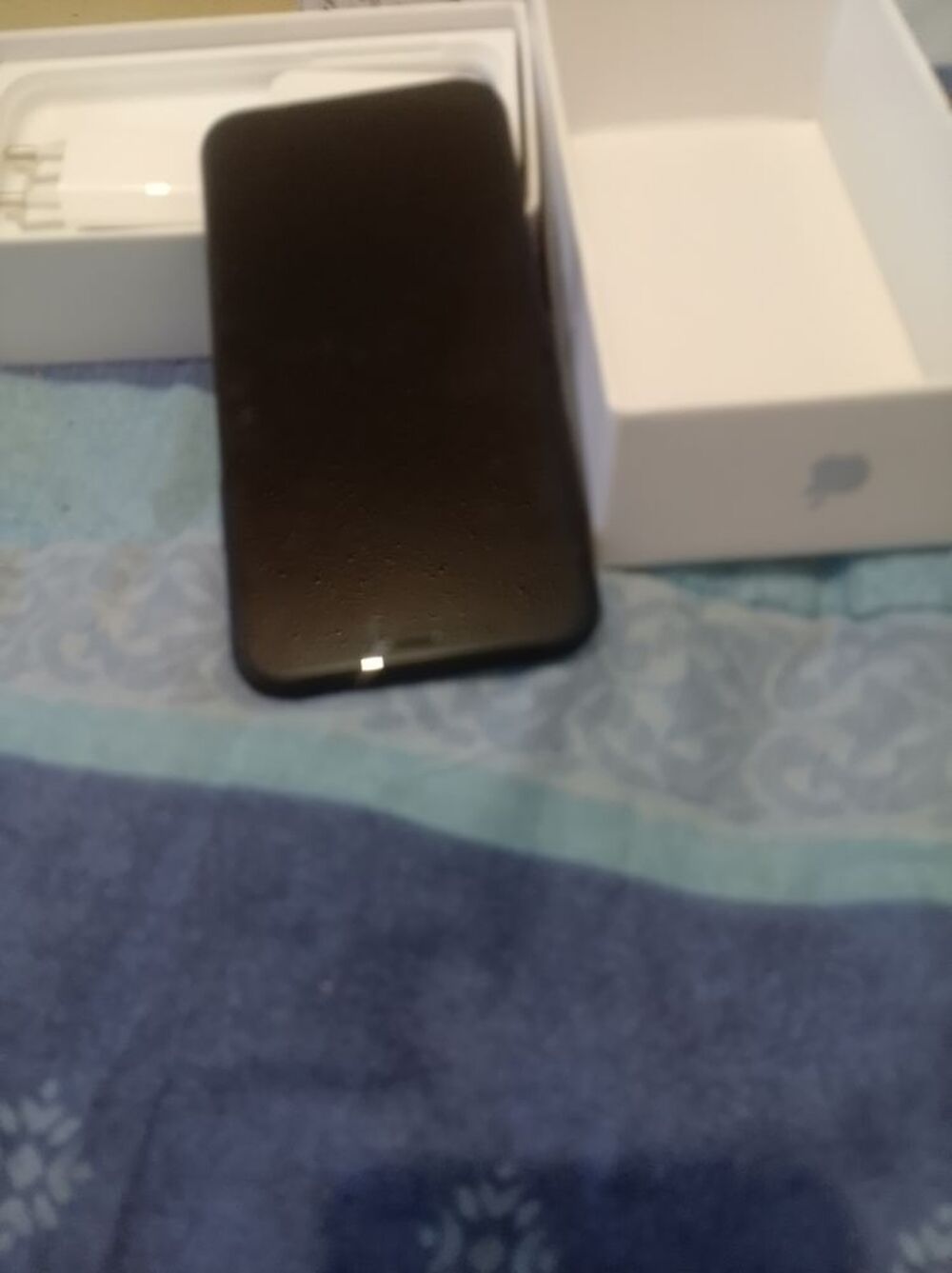 I phone xr Téléphones et tablettes