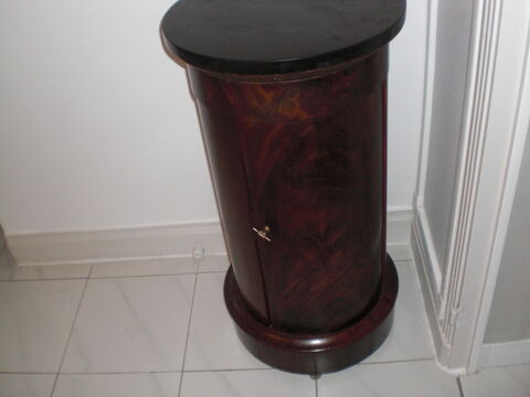 table de chevet Empire 1350 Nevers (58)