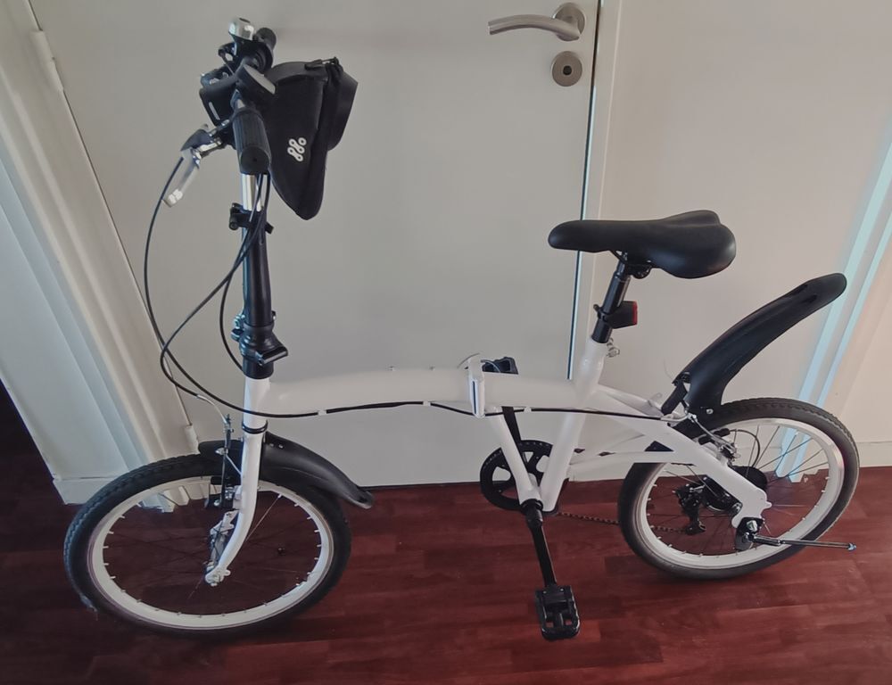 V&eacute;lo pliant neuf Vlos