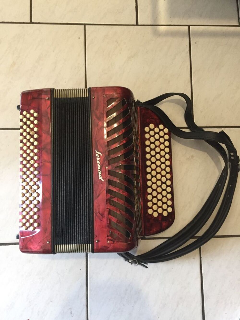 Accord&eacute;on basse chromatique Instruments de musique