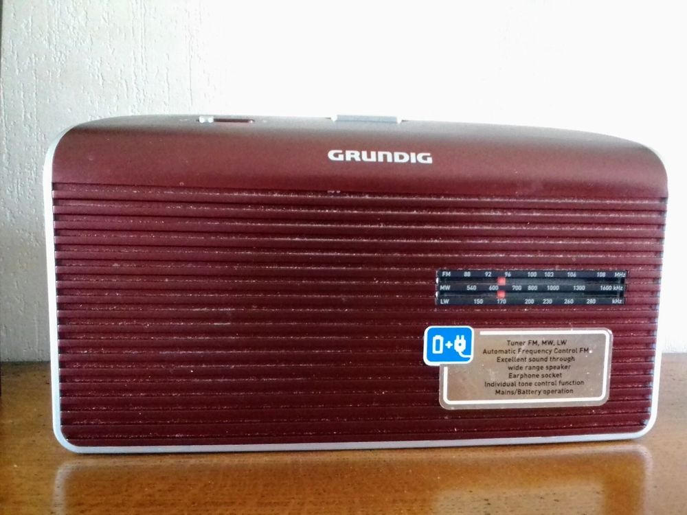 Radio Transistor Grundig MUSIC 60 FM AM Audio et hifi