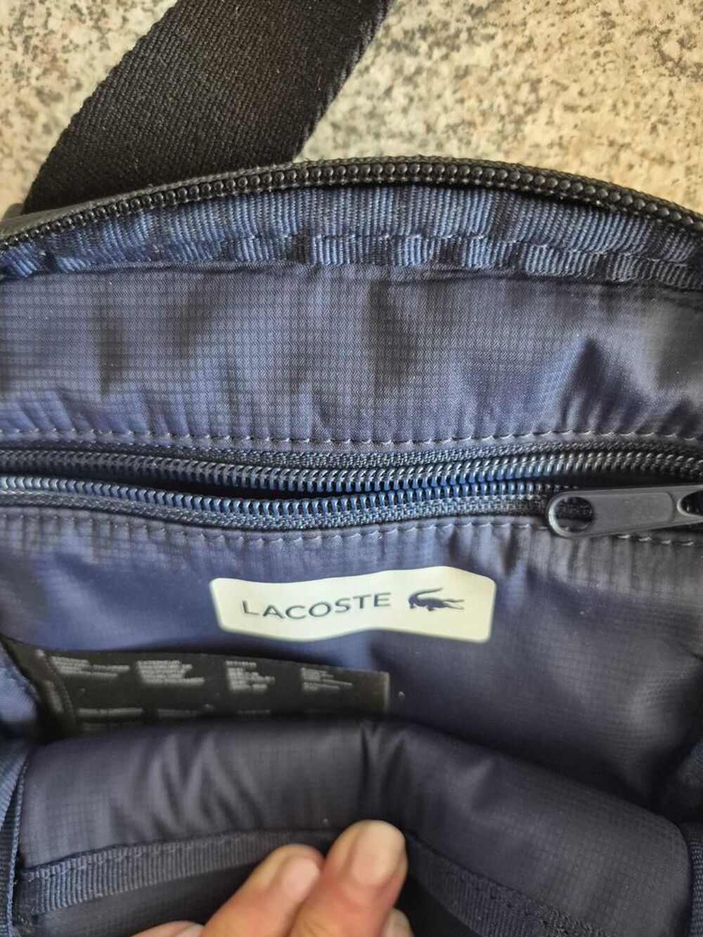 pochette Lacoste Maroquinerie