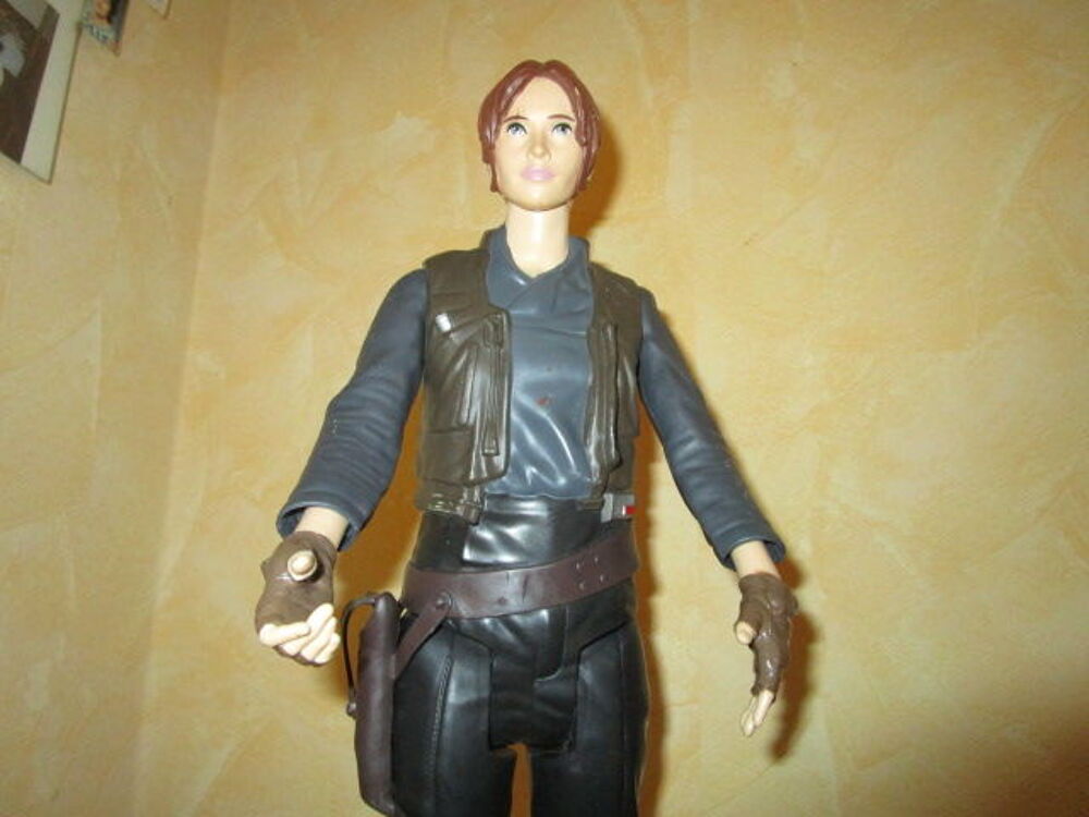 GRANDE FIGURINE STAR WARS
Jeux / jouets