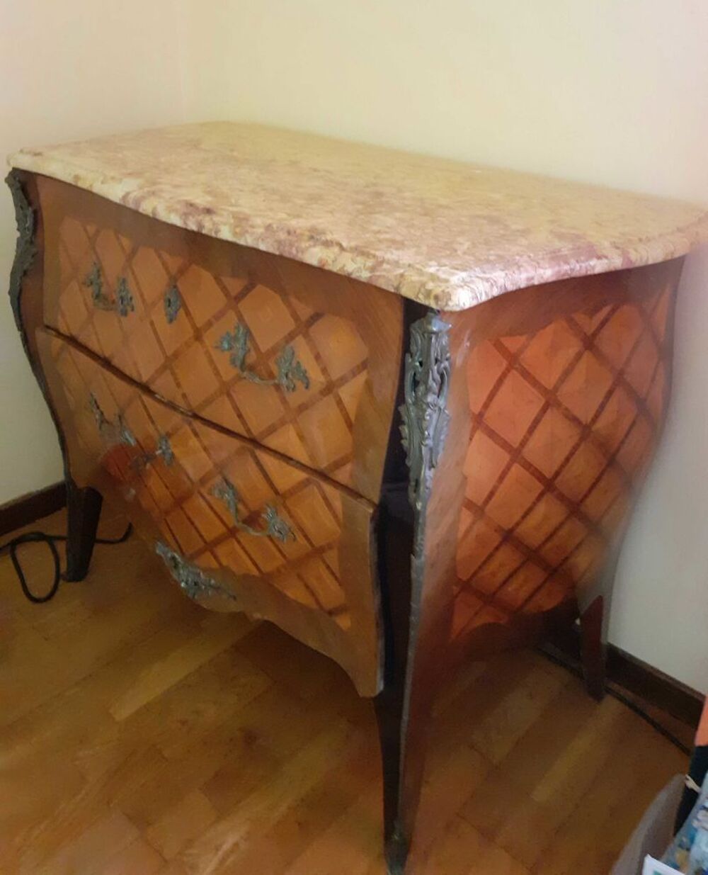 commode Louis XV Meubles