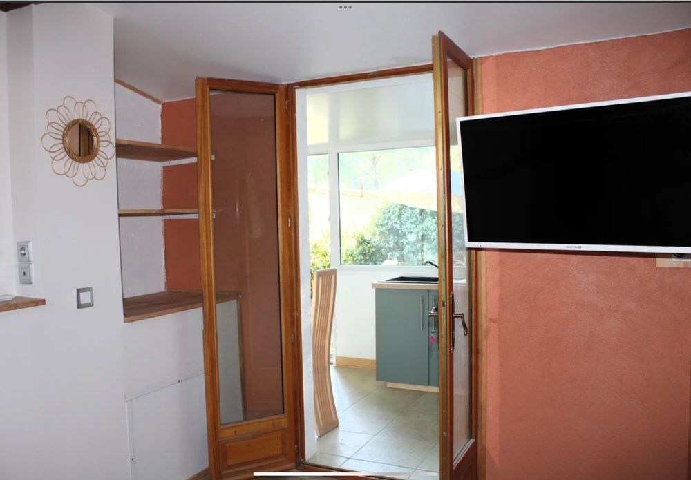 Location Villa studio à  louer Forcalqueiret