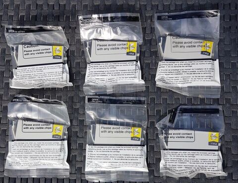 Cartouches d'encre Epson neuves pour Stylus Photo 12 Agde (34)