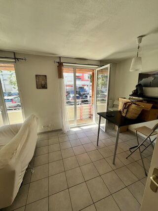  Appartement à louer 1 pièce 32 m²