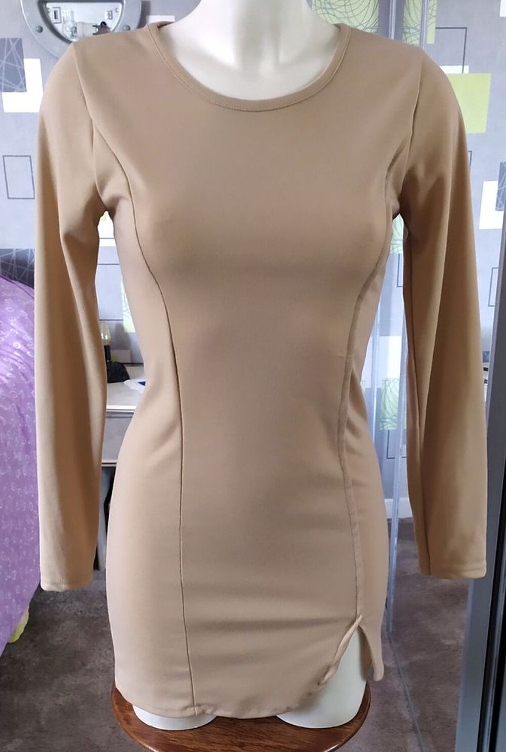 robe courte beige manche longue Vêtements