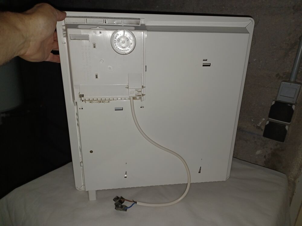 Radiateur &eacute;lectrique atlantic 1000w Electroménager