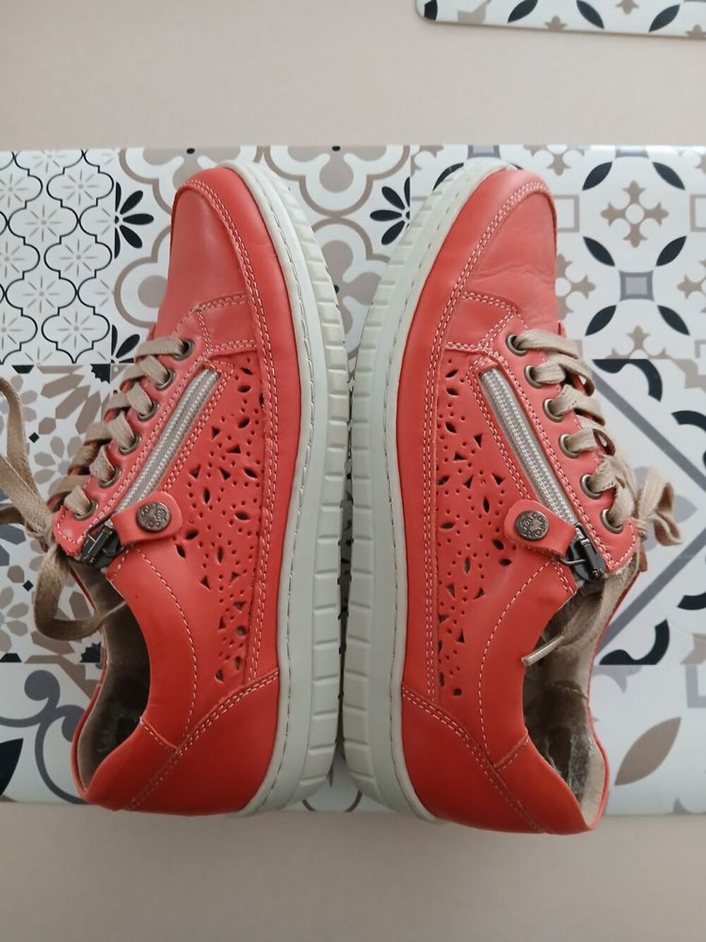 Baskets basses femme Kiarflex en cuir rouge orang&eacute; taille 37 Chaussures