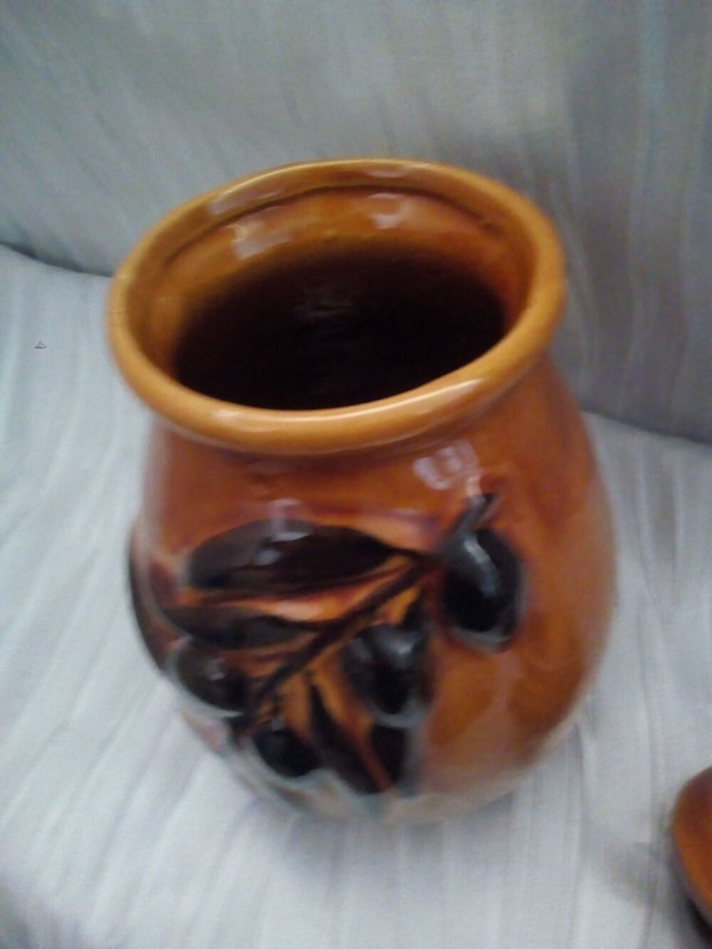 Joli Pot &agrave; olives - en c&eacute;ramique couleur caramel Cuisine