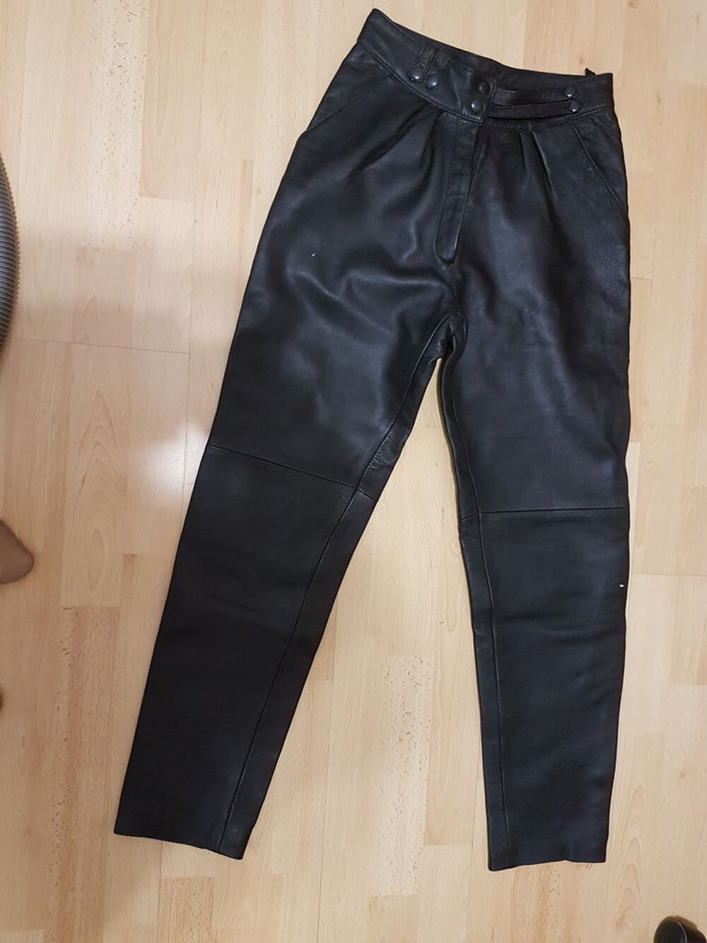 Pantalons en cuir v&eacute;ritable Vêtements