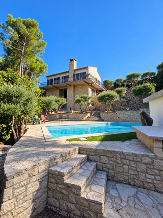 Maison 5 pièces 158 m² · à Carpentras · 158 m² · 619 000 €