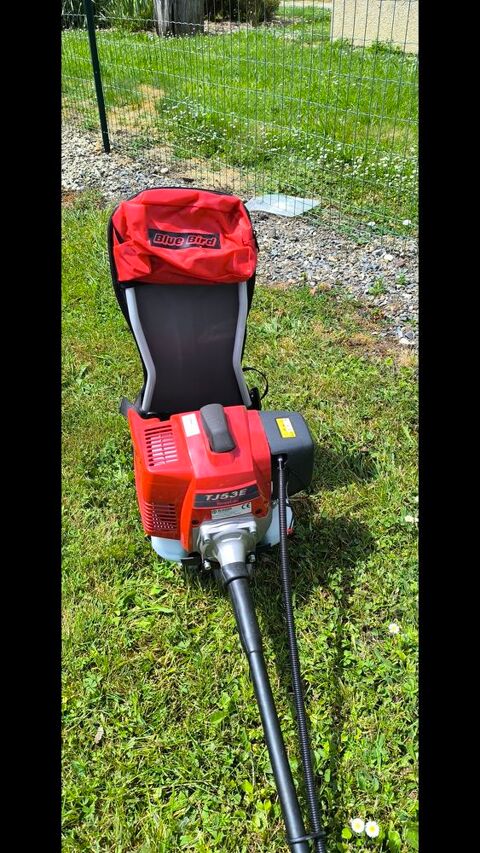 d' une d�broussailleuse 530 Lathus-Saint-R�my (86)