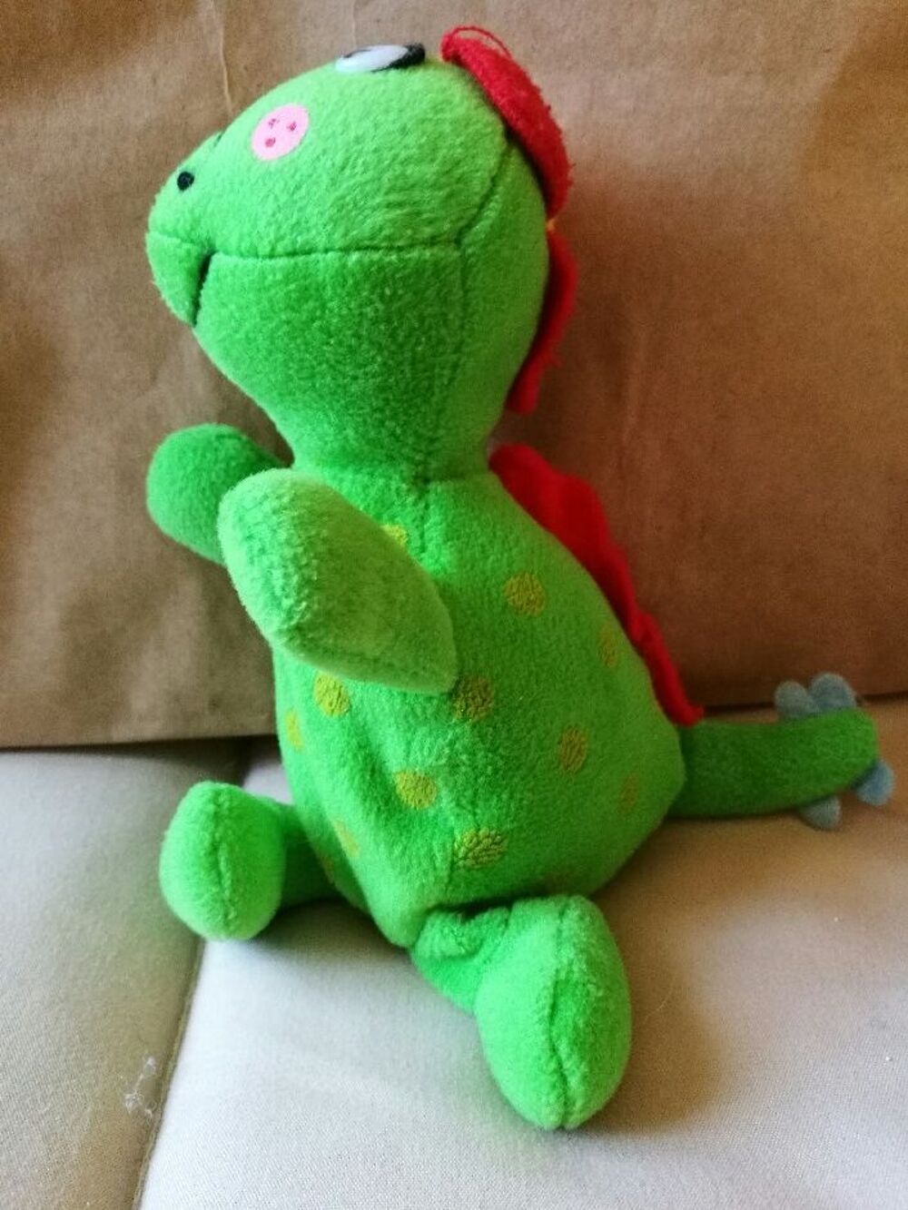 Dinosaure peluche verte 15 cm Jeux / jouets