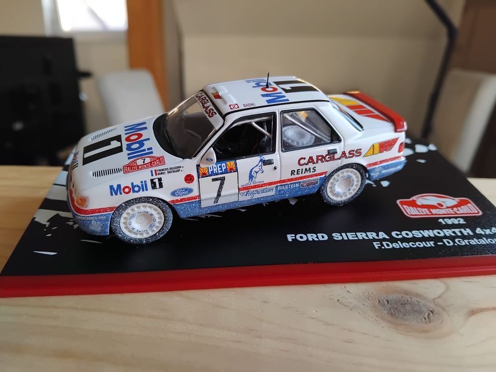 Lot 450 voitures miniatures 1/43 