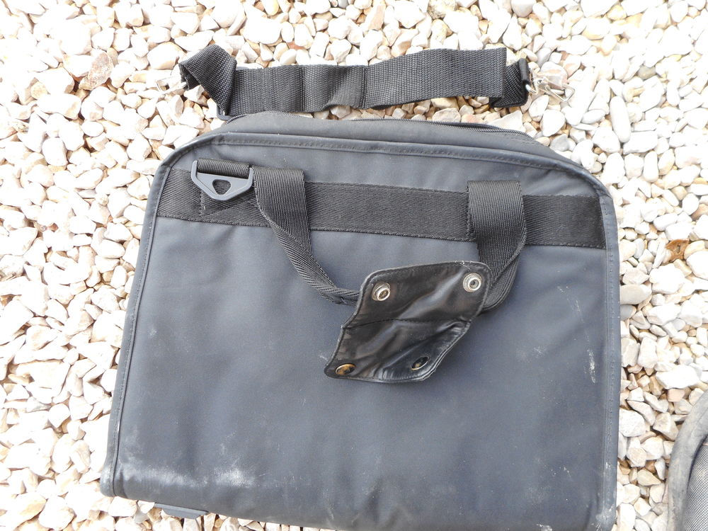 SACOCHE ORDINATEUR PORTABLE Matériel informatique