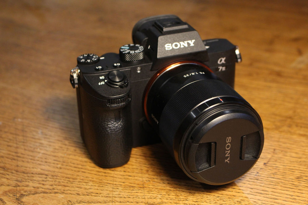 Sony A7 III + objectif FE 35 mm f/1,8 Photos/Video/TV
