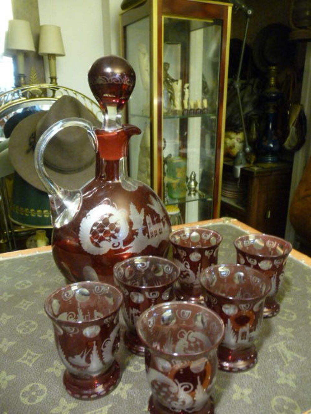  service &agrave; liqueur en cristal taill&eacute; Décoration