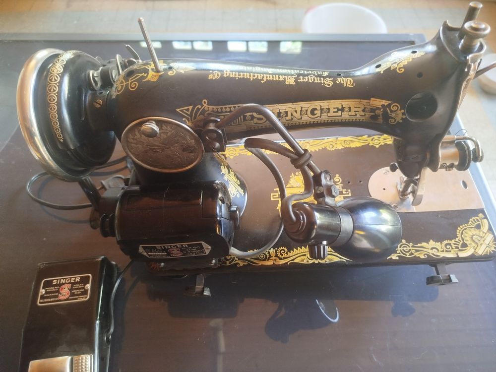 Machine a coudre ancienne 