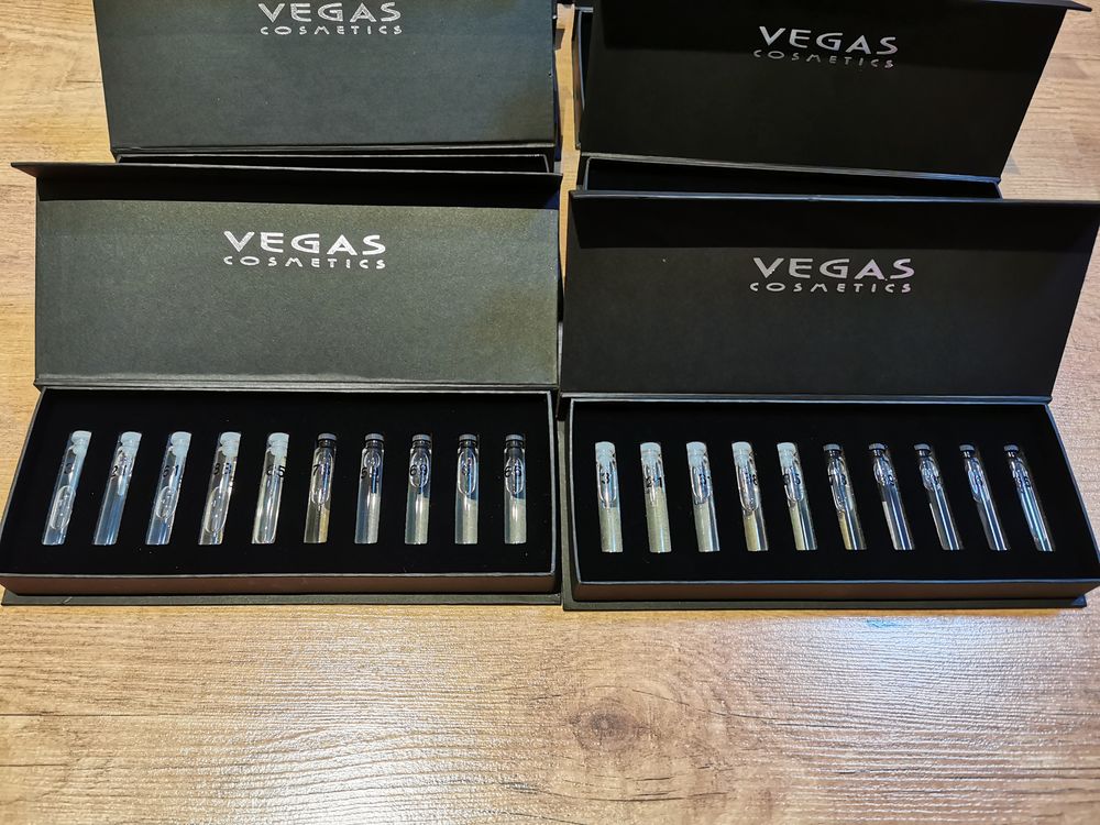   Presentoirs échantillons de Parfums Vegas  