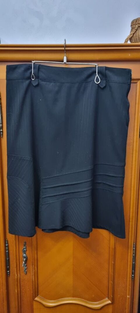 Jupe droite - Armand Thierry - T. 46 5 Aix-les-Bains (73)