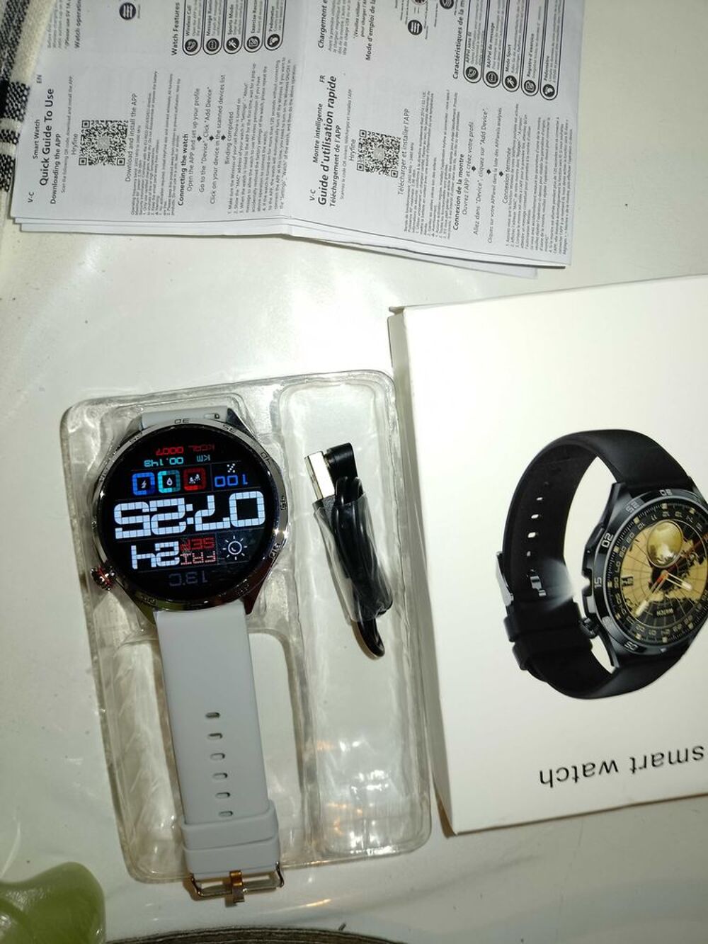 MONTRE CONNECTEE SMART WATCH NEUVE GRAND ECRAN Téléphones et tablettes