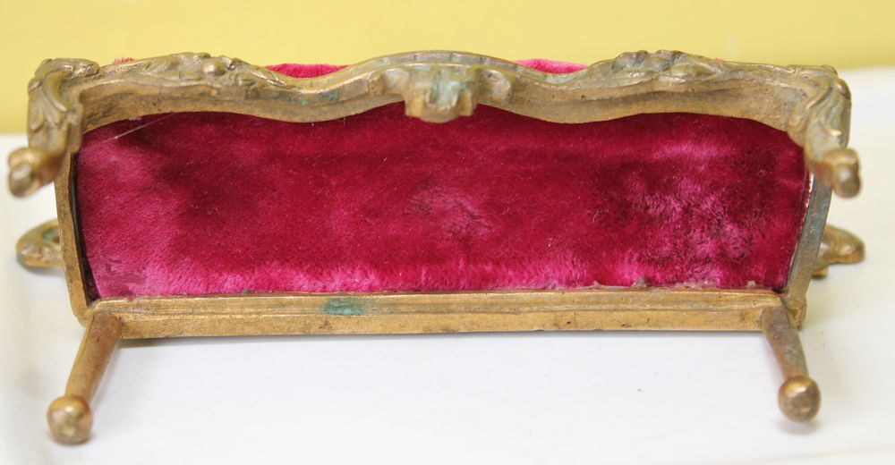 Canap&eacute; Sofa rose bronze miniature poup&eacute;e XIX&egrave;me si&egrave;cle Jeux / jouets