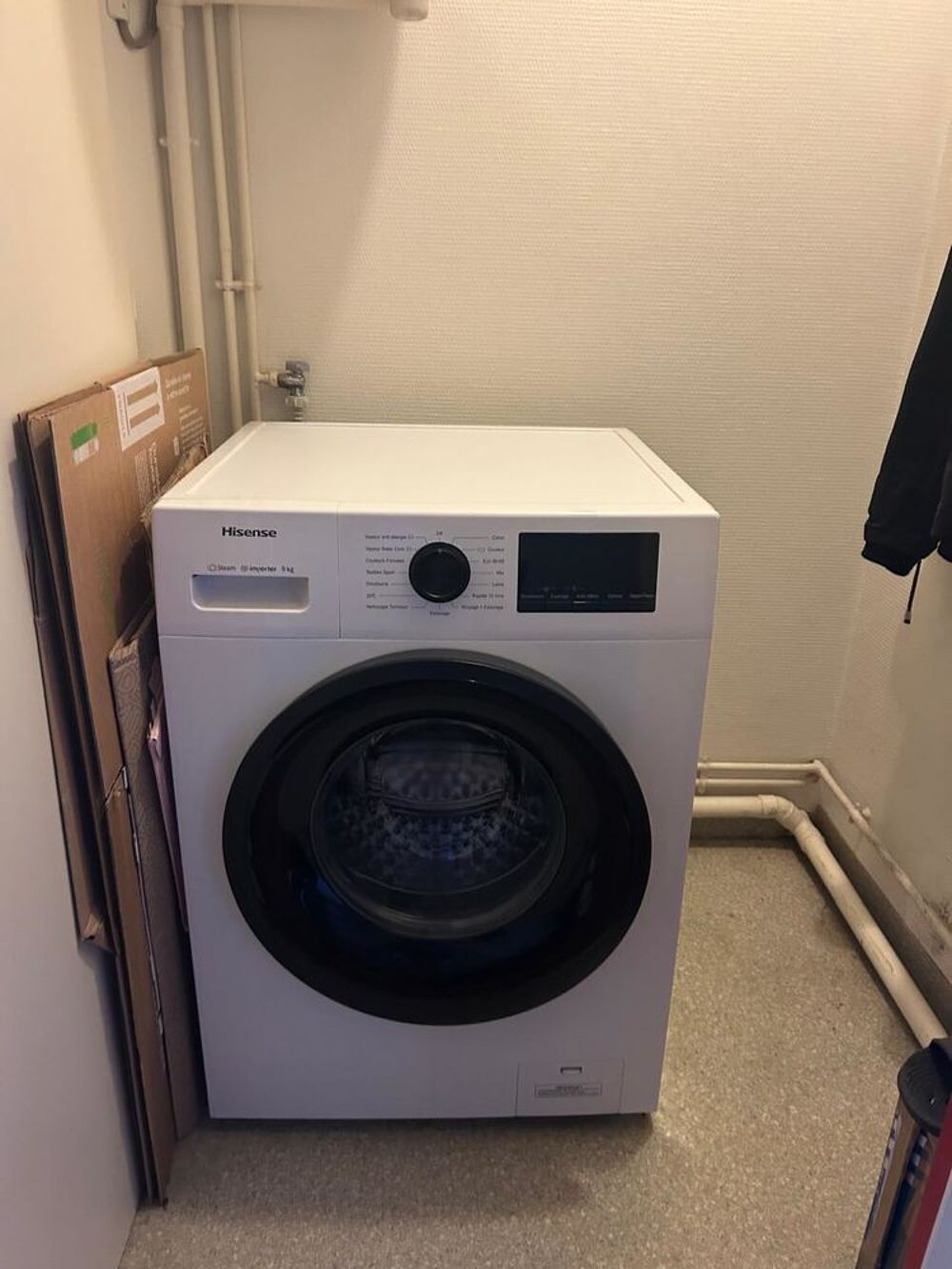 MACHINE A LAVER LE LINGE Electroménager