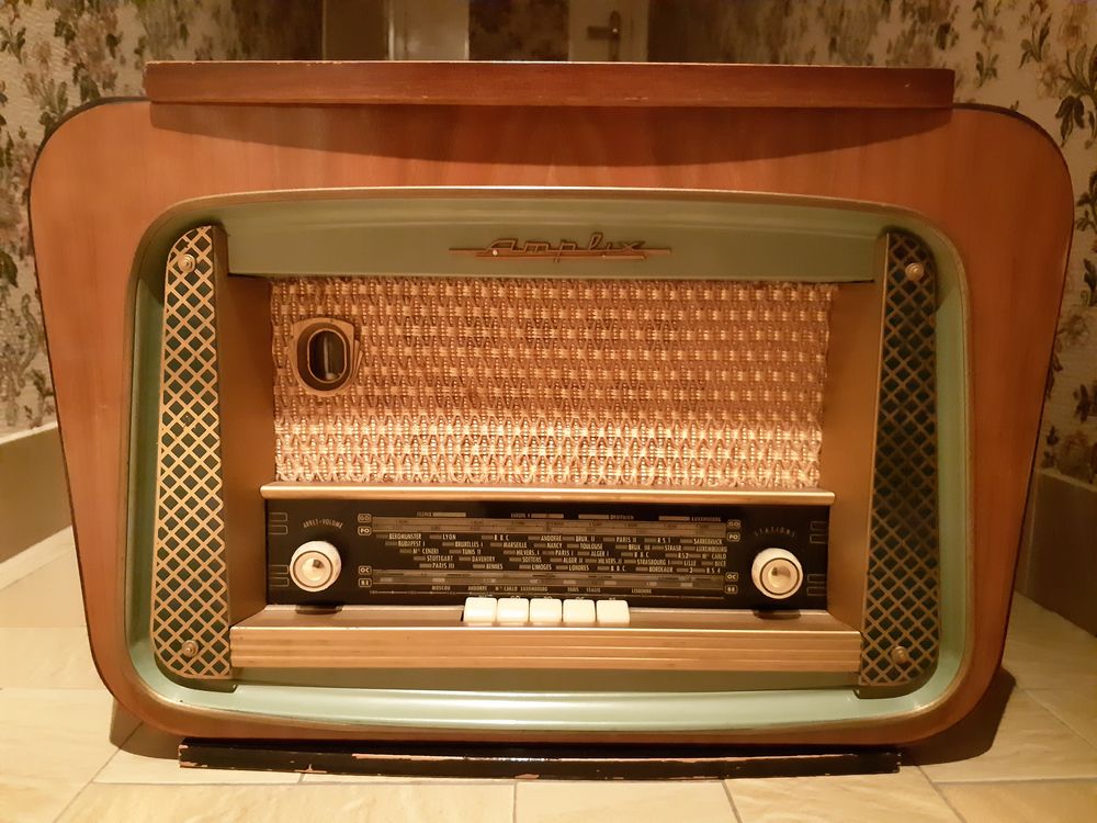 Poste de radio &agrave; lampes pour collectionneur de TSF Décoration