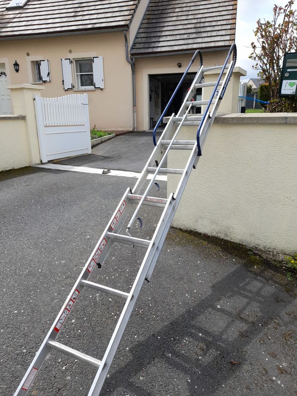 Petite &eacute;chelle escamotable aluminium, d&eacute;ployer, 3m90 Bricolage