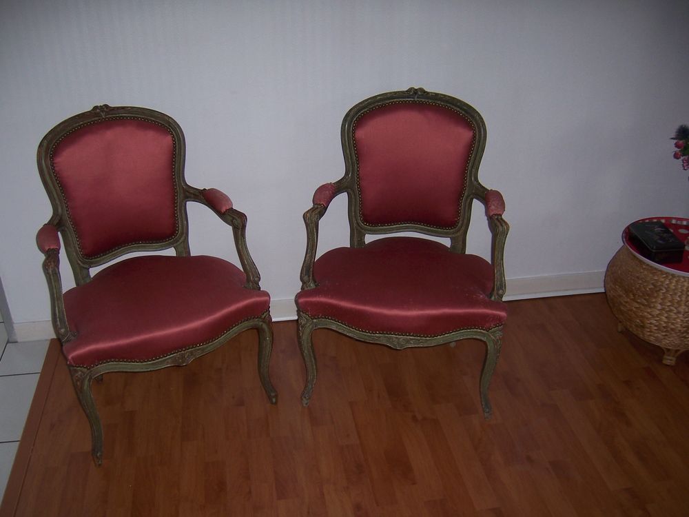 paire de fauteuils
Meubles