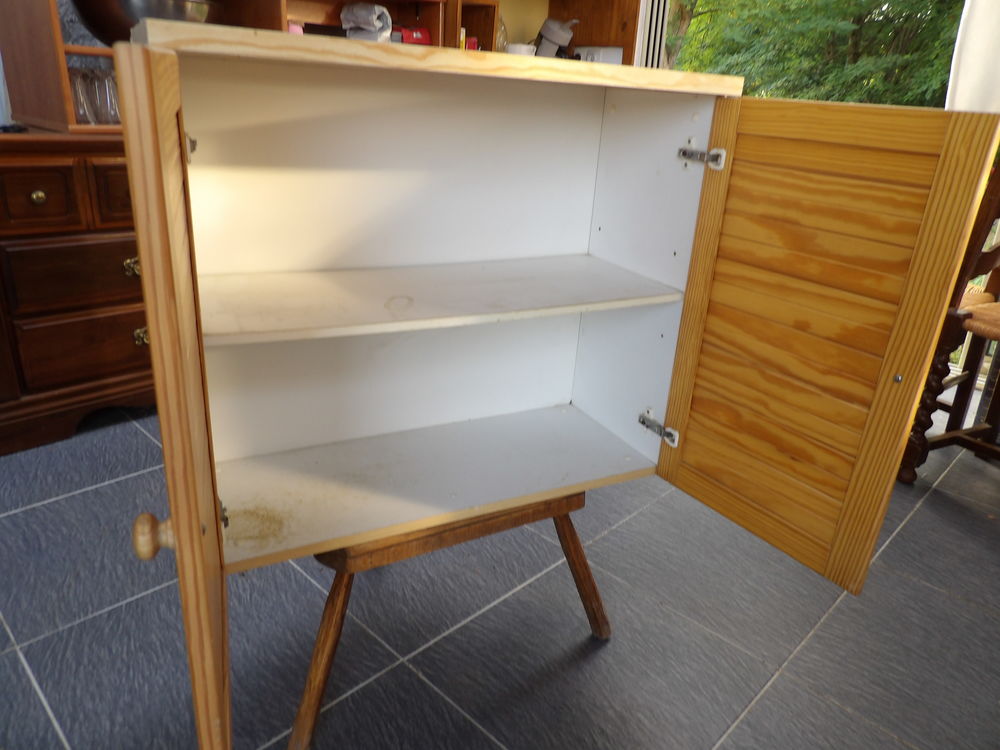 petit MEUBLE en BOIS 2 portes Meubles
