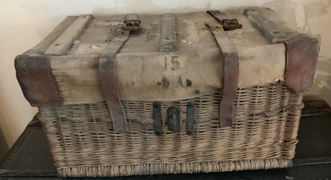 ANTIQUIT� 100 Saint-Jean-Cap-Ferrat (06)