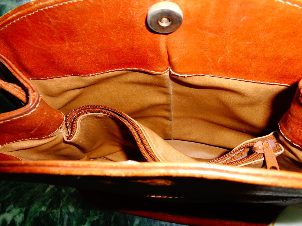 SAC SEAU DE LA MARQUE TEXIER Maroquinerie