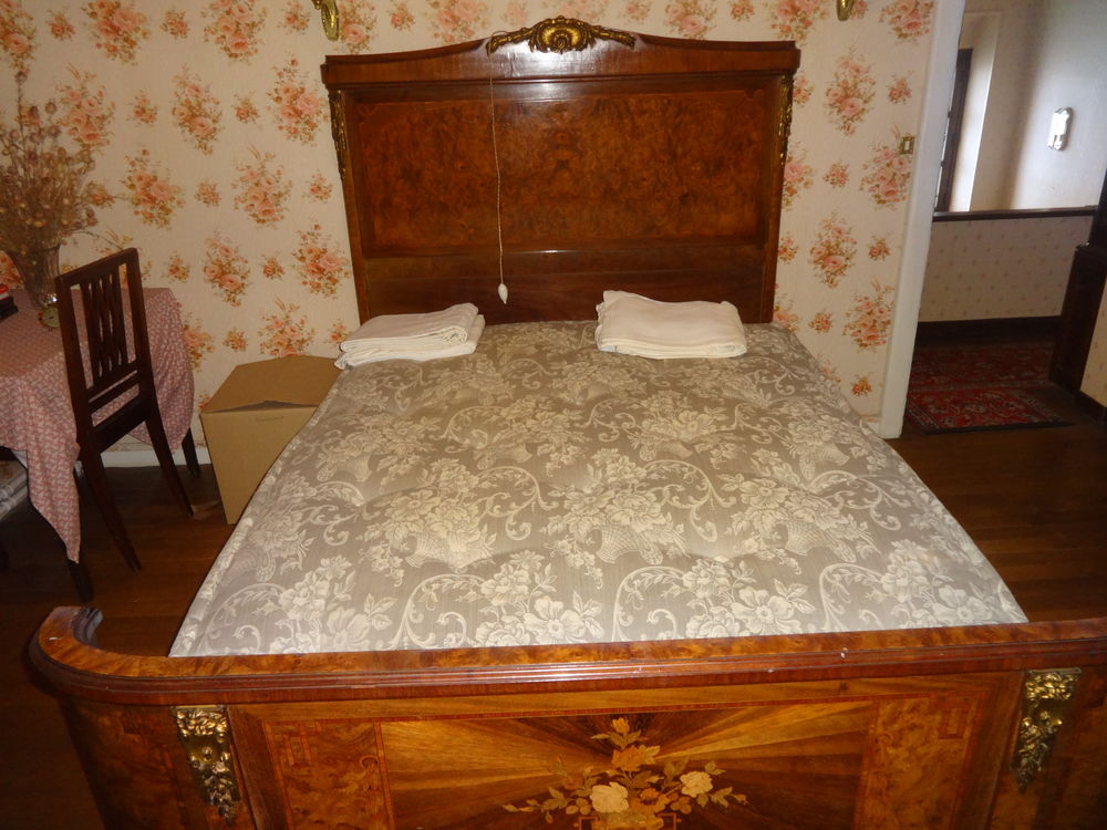 chambre lit et armoire Meubles