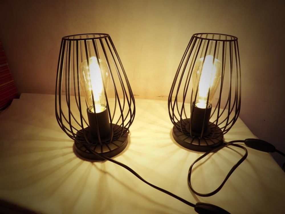 DUO LAMPE A POSER CAGE EN FER NOIR - ECLAIRAGE AMBIANT
Décoration
