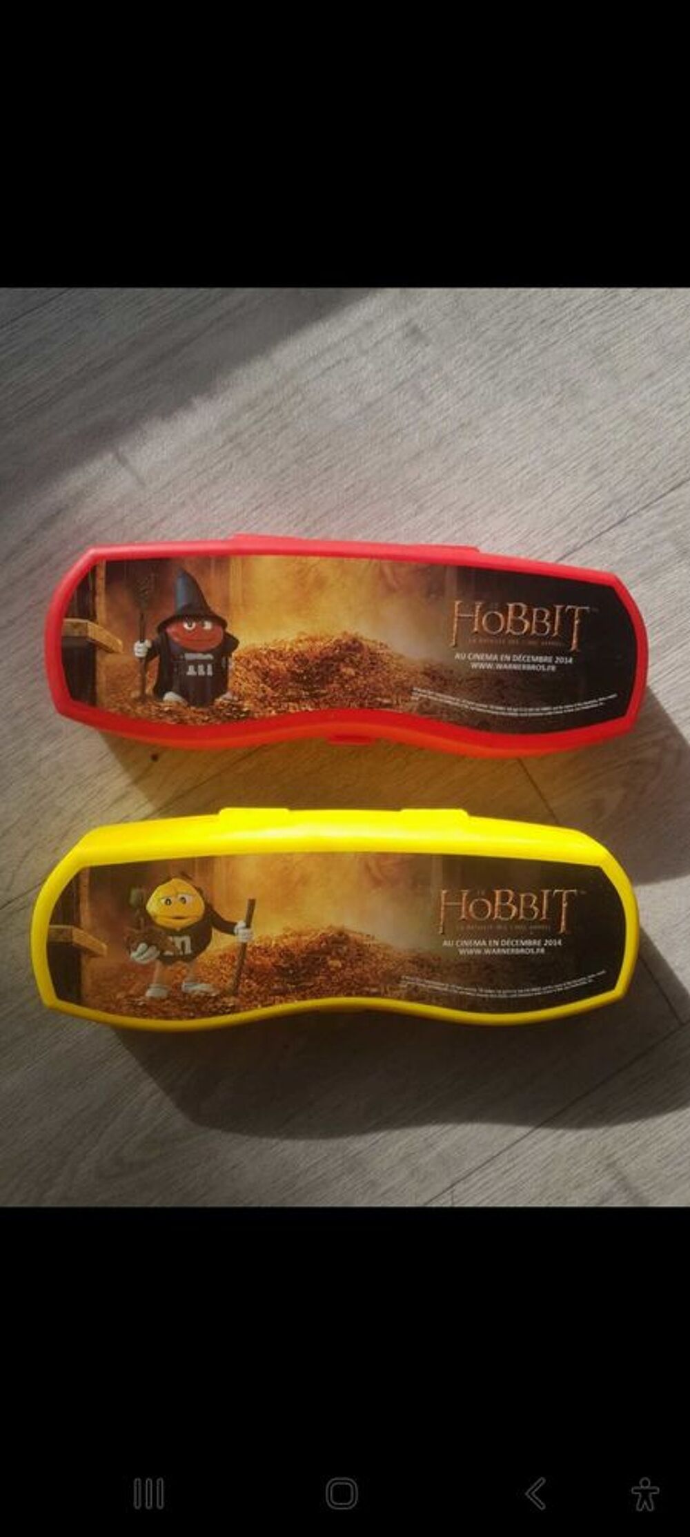 2 bo&icirc;tiers lunettes M&amp;M'S pour le sortie du film &eth;ŸŽ&yen; Le Hobbit en 2014
Neufs 