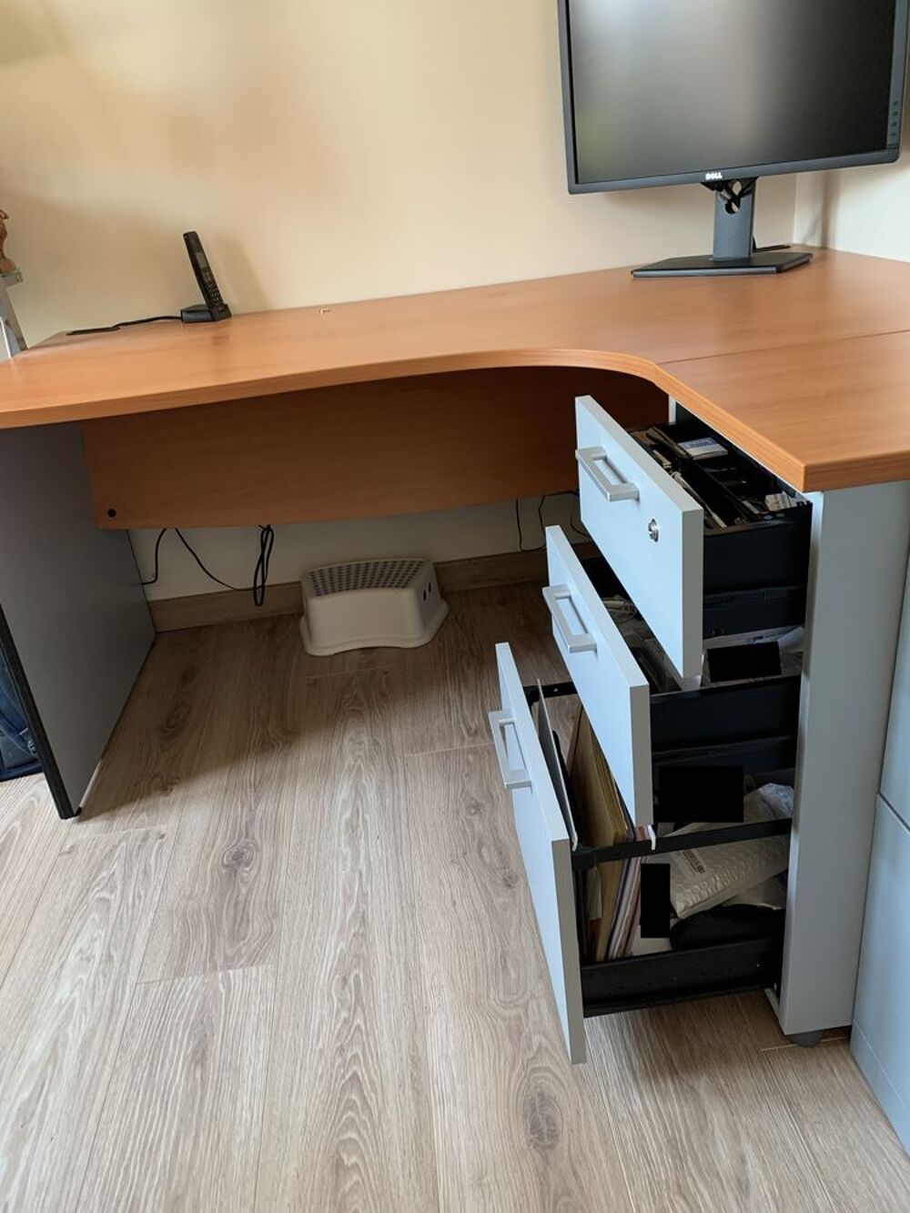 
Bureau + Caisson + Chaisse Meubles