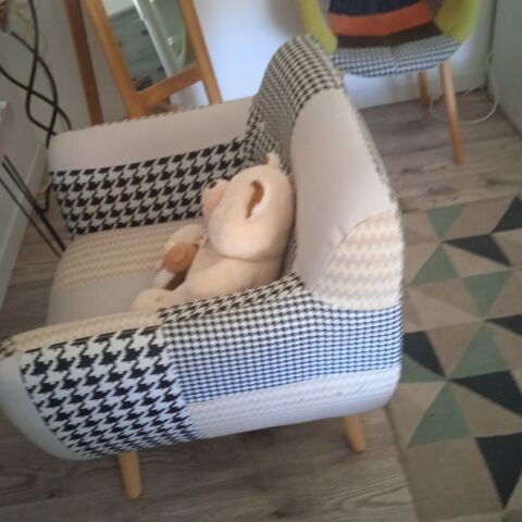Fauteuil ikea structure bois tons beige marron accoudoirs  95 Saint-Rambert-d'Albon (26)